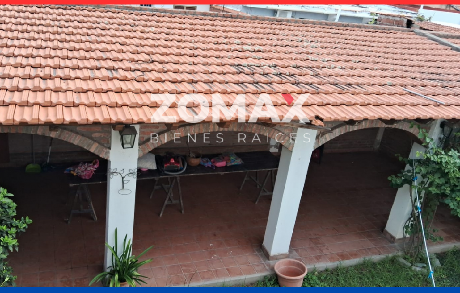 CASA EN VENTA B° SAN CARLOS. APTA CRED HIPOTECARIO.