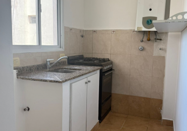 MONOAMBIENTE EN ALQUILER SOBRE CALLE ALVEAR 526 - MACROCENTRO